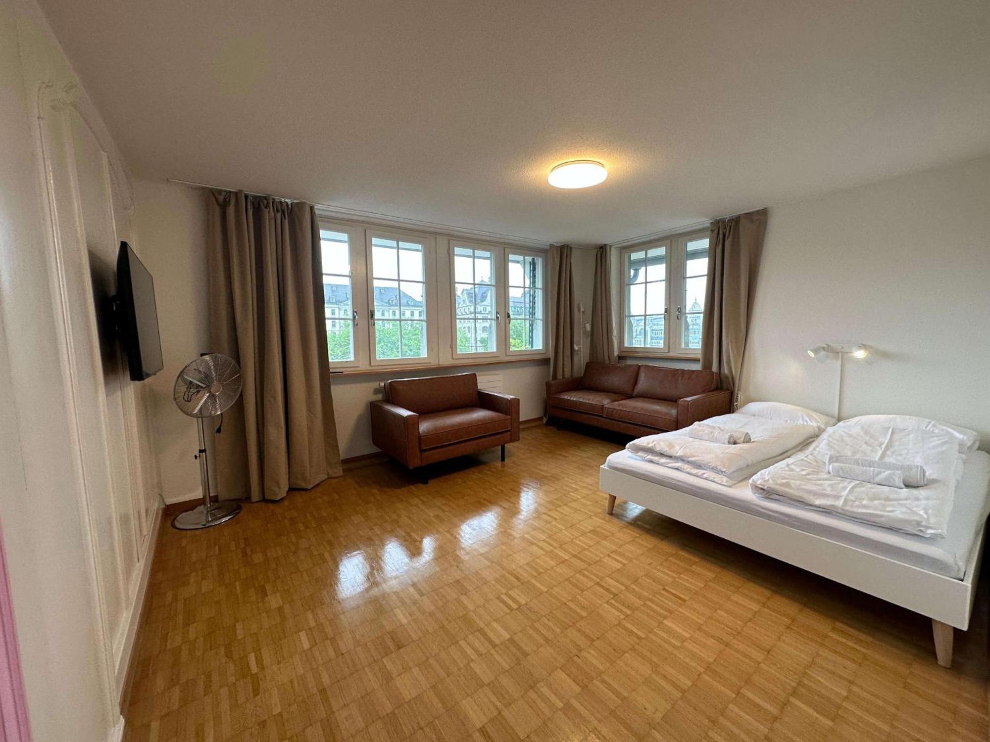 Hitrental Limmatquai Apartment Цюрих Экстерьер фото
